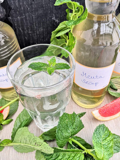 Menta szörp 🌿 recept fotója
