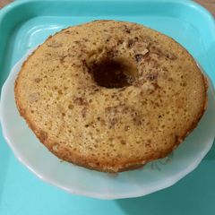 A picture of Walnuts cake.