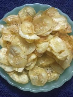 કેળા વેફર (Banana Wafer Recipe In Gujarati) રેસીપી મુખ્ય ફોટો