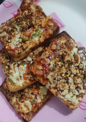 ब्रूशेटा (Bruschetta recipe in Hindi) रेसिपी मुख्य फोटो
