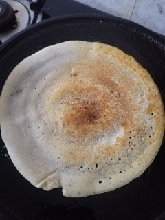 கம்பு தோசை(kambu dosai recipe in tamil) செய்முறை முக்கிய புகைப்படம்