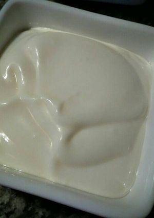 Una foto de SALSA (sour cream)Para Taquitos...!