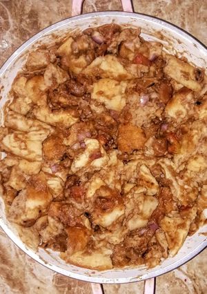 صورة لوصفة فته الفول المصري🇪🇬 بالعيش السوداني 🇸🇩 ❤️🥘