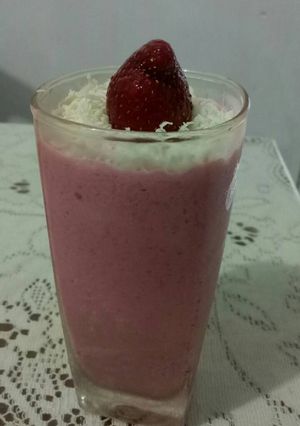 Foto resep Ice blended strawberry smoothies