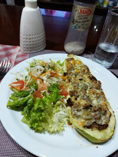 Una foto de Zucchinis Rellenos al Horno