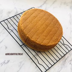 A picture of Vanilla cake.