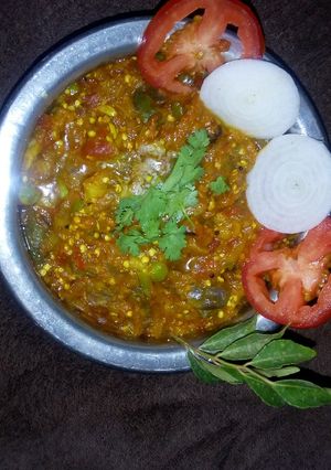 A picture of Smoky baingan ka bharta.