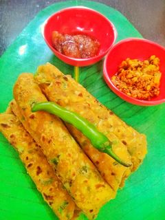 लौकी के थेपले (Lauki ke Theple recipe in hindi) रेसिपी मुख्य फोटो