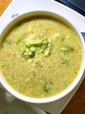 Sopita de brócoli y pollo