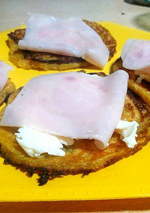 Una foto de Cachapas con choclo de lata