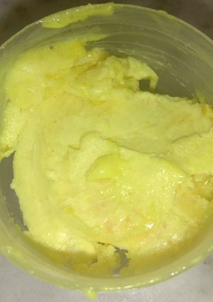 A picture of Mango Ice Cream.