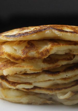 Foto principal de Pancakes americanos esponjosos - 👉 Desayunos Veganos Fáciles