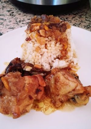 Foto principal de Pollo con ciruelas a la naranja
