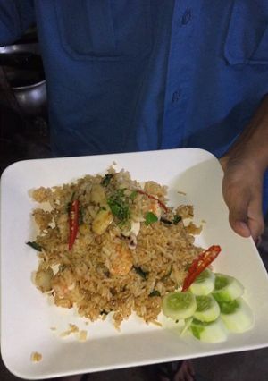 รูปของ ข้าวผัดต้มยำกุ้งหมึก