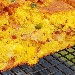 A picture of New Orleans Cornbread.