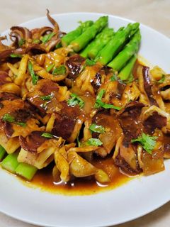 蒜香.咖哩.蘆筍.小卷 家常菜 的食譜成品照片