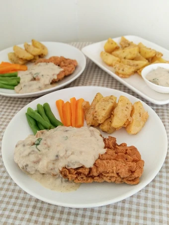 Langkah Mudah untuk Membikin Resep Crispy Chicken Steak with Creamy Mushroom Sauce yang Lezat Sekali Anti Ribet, Lezat