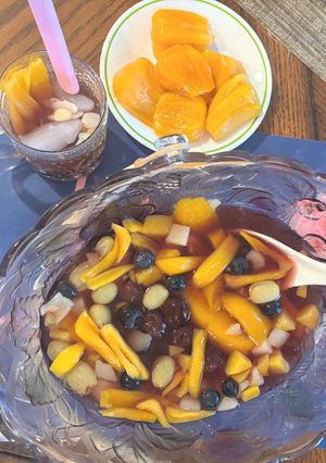 A picture of Fruit Chè (Vietnamese Fruit Dessert).