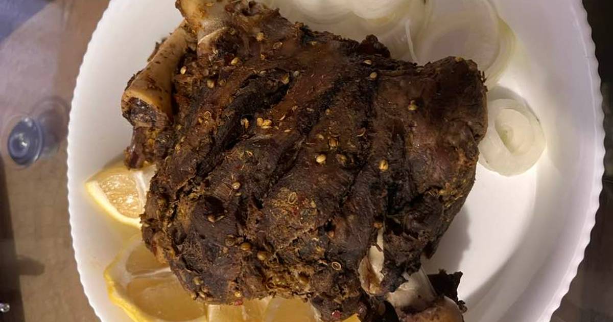 Short lamb leg roast Recipe by Sarvat Hanif Cookpad