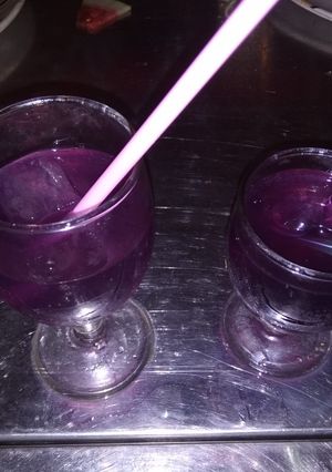 A picture of Jamun Mocktail.