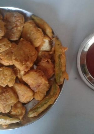 A picture of Bread Pakora.