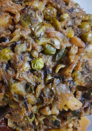 বাঁধাকপি ঘন্ট (bandhakopi ghonto recipe in Bengali) রেসিপির প্রধান ছবি