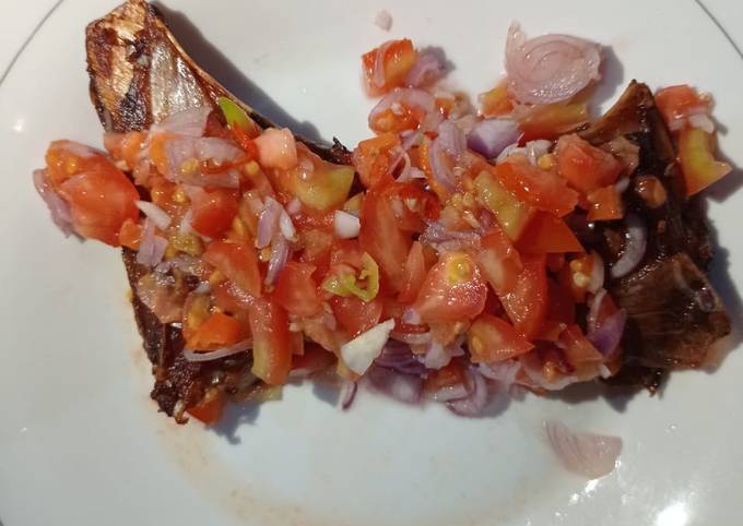 Cara Buat Rahang Tuna Goreng Siram Dabu-dabu Manado Murah