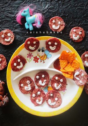 A picture of Cheesy Beetroot Smilies.