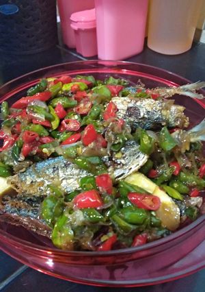 Foto resep Ikan Goreng Warna Warni😁