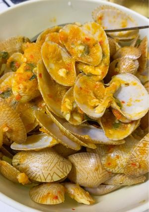 Foto resep Lala/kerang saus kuning ala sheila🩷