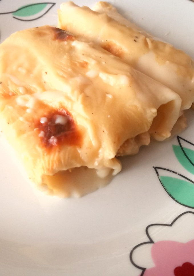 Una foto de Canelones de pollo