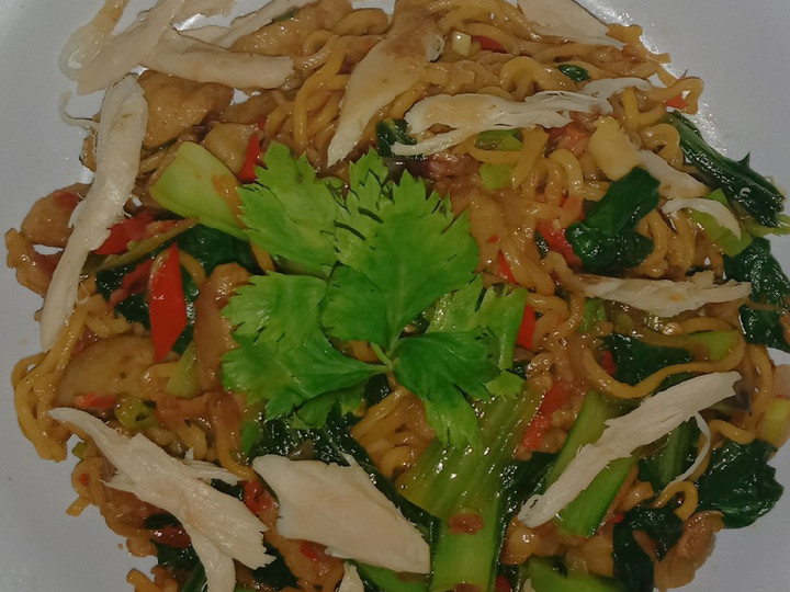 Langkah Mudah untuk Membuat Mie Goreng Sederhana, Enak Banget