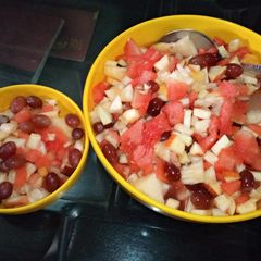 A picture of Fruits salad.