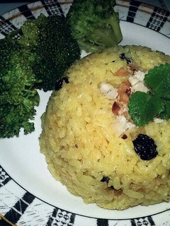 Una foto de Arroz a la nuez y cúrcuma