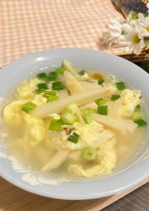綠竹筍蛋花湯 的食譜成品照片