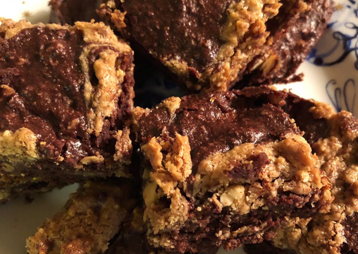 Chocolate almond butter brownies - vegan