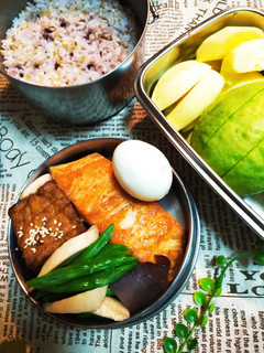 菲力鮭魚排便當 的食譜成品照片
