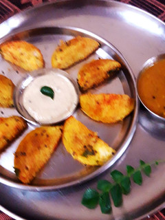 मसाला फ्राइड इडली (masala fried idli recipe in Hindi) रेसिपी मुख्य फोटो