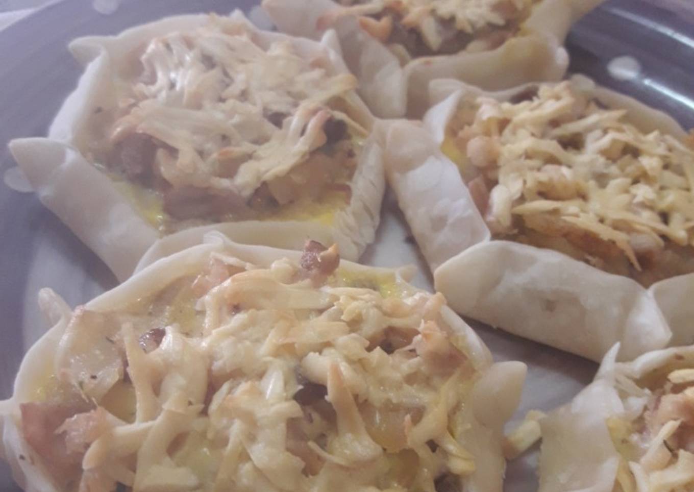 Canastita !!!!con pollo carne papas huevo y queso