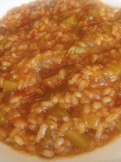 Una foto de Arroz con calabacín y berenjenas