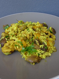Foto de Arroz de coelho e lentilhas, com abóbora e cogumelos