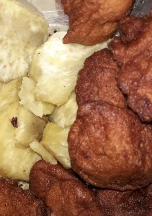 A picture of Bean cake and sweet potatoe.