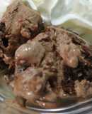 Helado de brownie