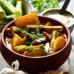 A picture of Drumstick potato curry.