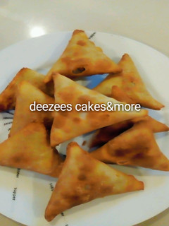 A picture of Crispy samosa.