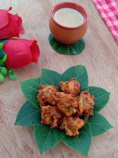 কান্দা ভাজিয়া রেসিপির প্রধান ছবি