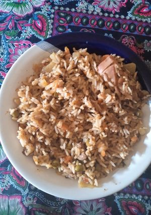 Una foto de Guiso de pollo con arroz