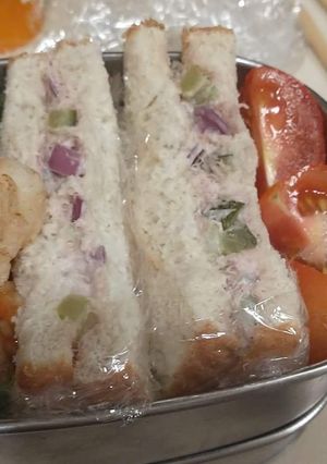 A picture of "Less Mayo" Tuna Salad.