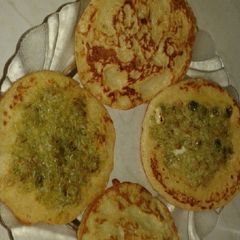 A picture of Oats samilona mini dosa.