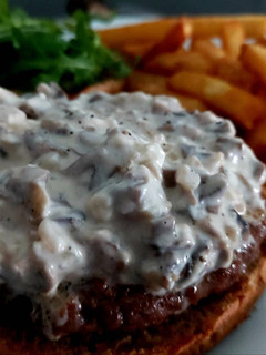 Una foto de Hamburguesa con mousse de trufa